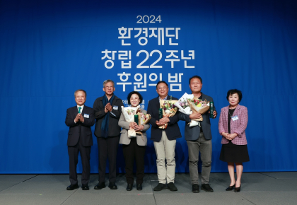 노벨문학상 한강 작가도 받은 이 상, ‘세상을 밝게 만든 사람들’ 2024 수상자는? 사진