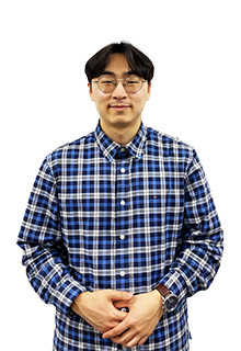 김 현 민 사진